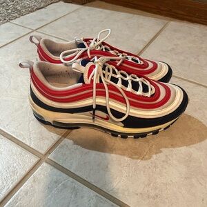 Like new Nike Air Max